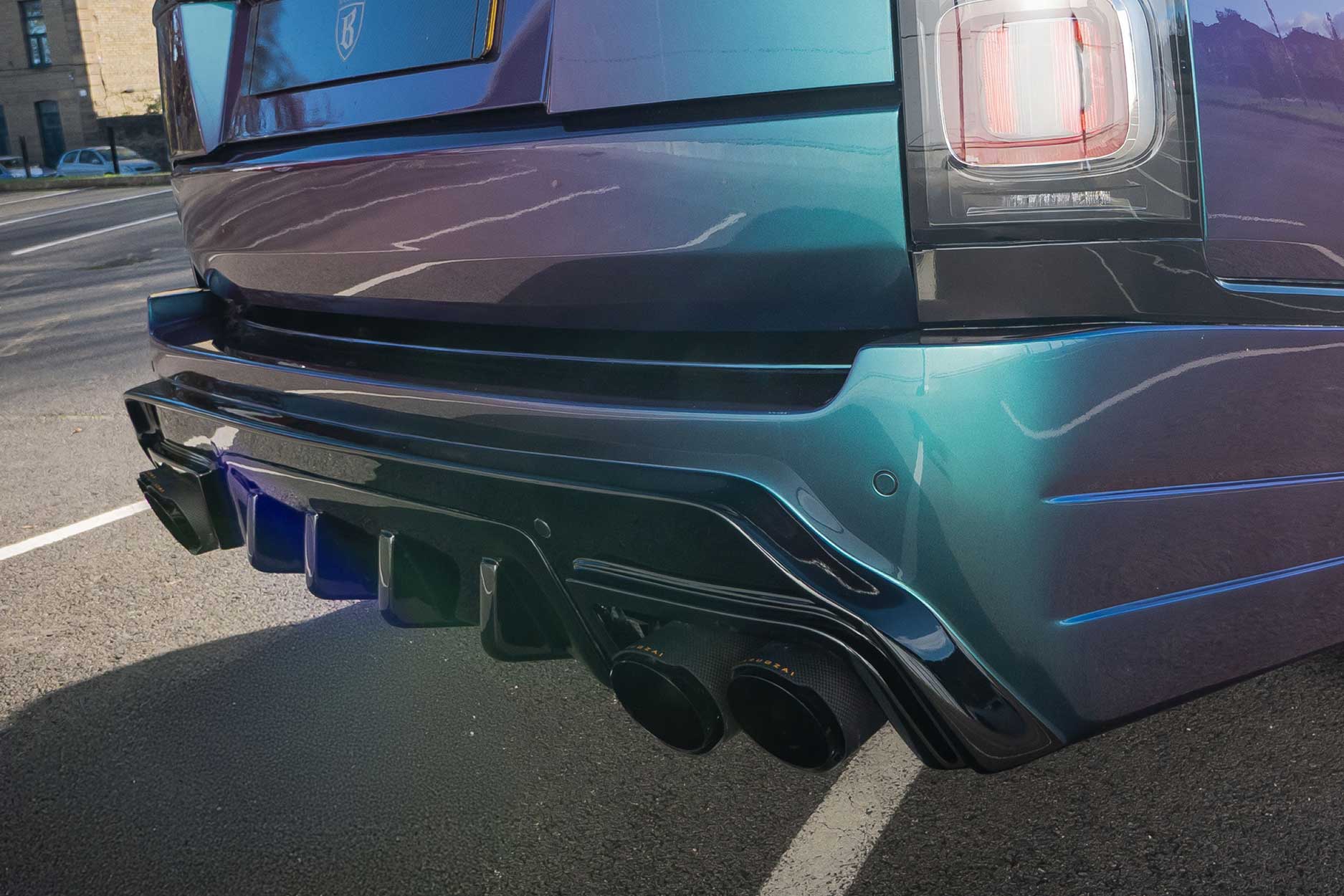 bison_chroma_edition_diffuser_detail_portfolio_gallery_container_1875x1250