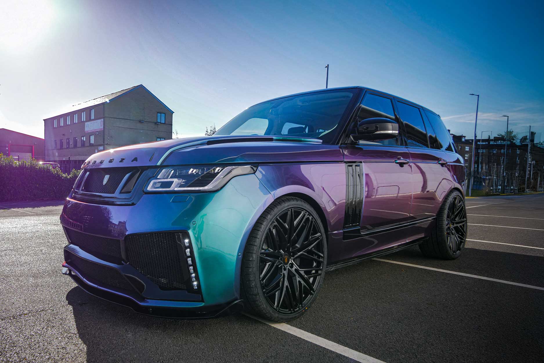 bison_chroma_edition_fr_qrtr_2_portfolio_gallery_container_1875x1250