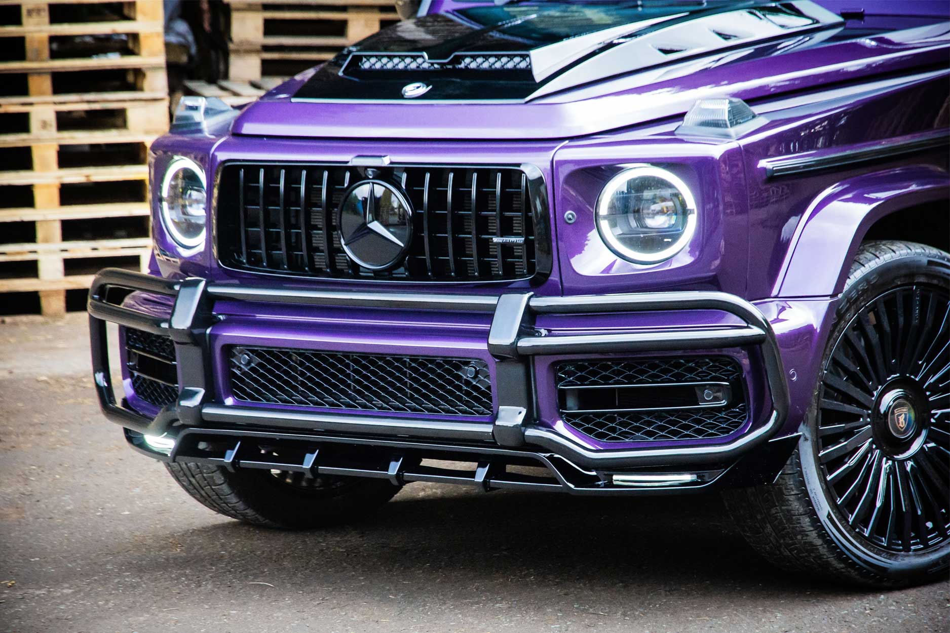 gwagon_regal_edition_fr_quarter_detail_portfolio_gallery_container_1875x1250