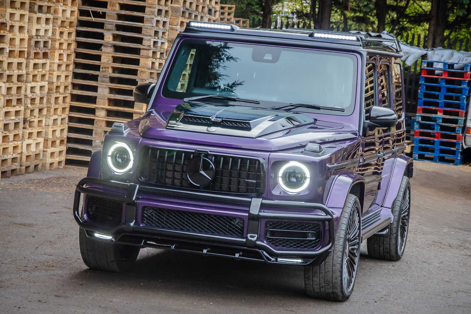 gwagon_regal_edition_fr_quarter_front_facing_portfolio_gallery_container_1875x1250