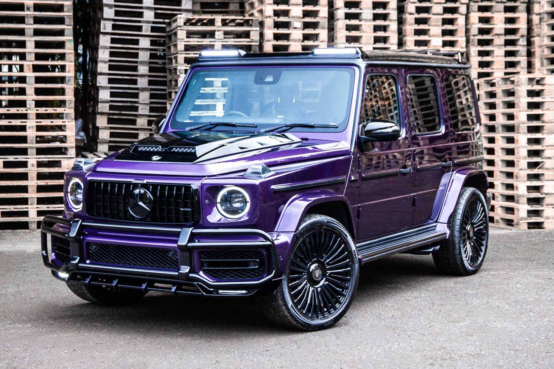 gwagon_regal_edition_fr_quarter_hero_portfolio_gallery_container_1875x1250