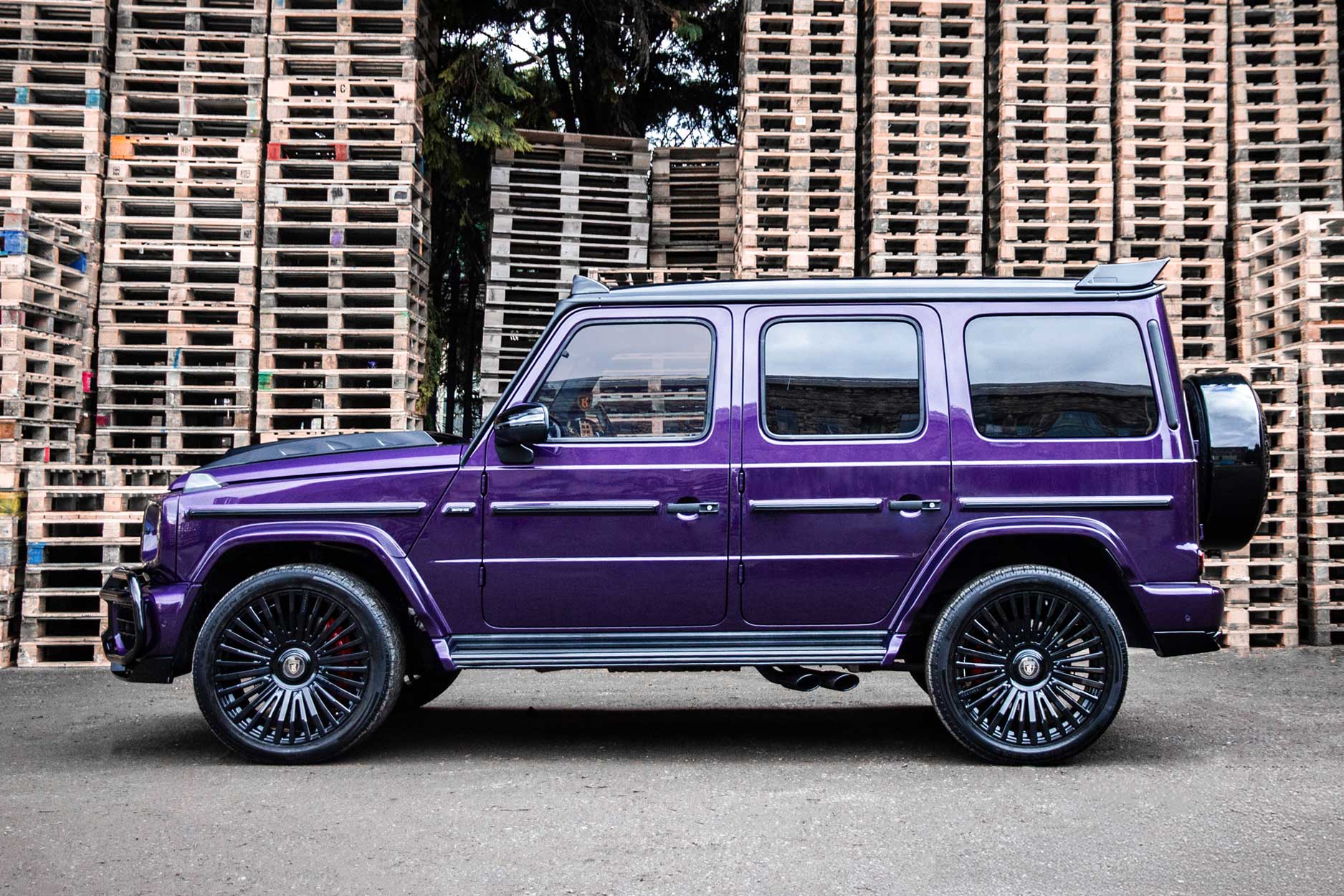 gwagon_regal_edition_side_hero_portfolio_gallery_container_1875x1250