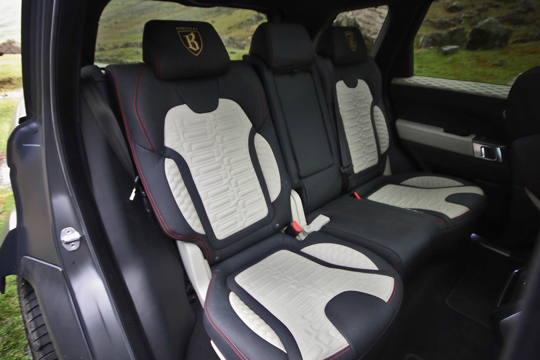 interior_gallery_sport_494_black_cream_interlock_top_angle_rear_passenger_driver_side
