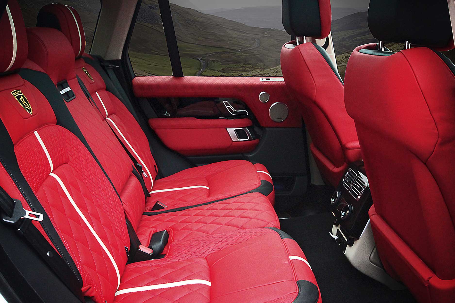 interior_gallery_bison_executive_405_red_cream_rear_driver_side