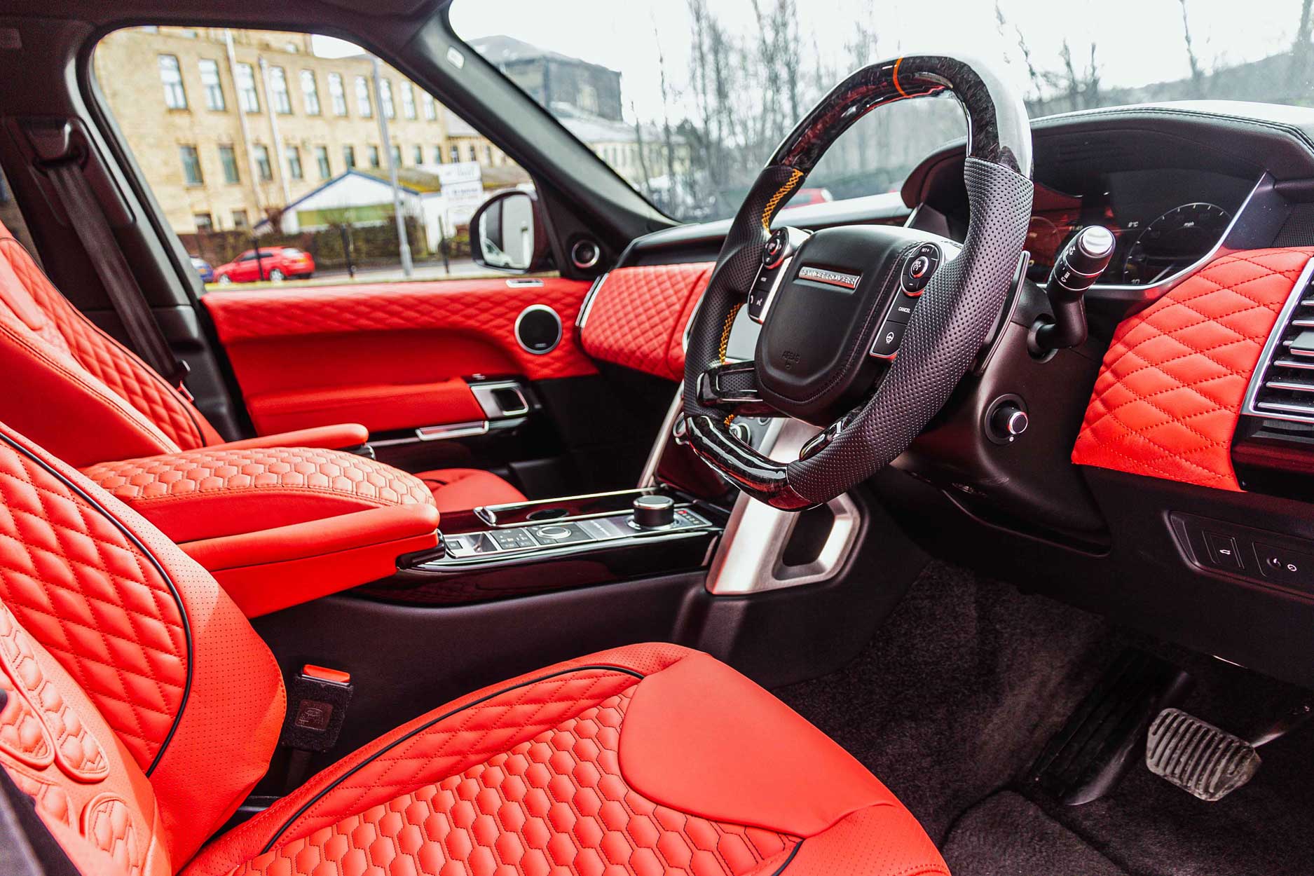 interior_gallery_bison_xpressions_405_red_steering_wheel