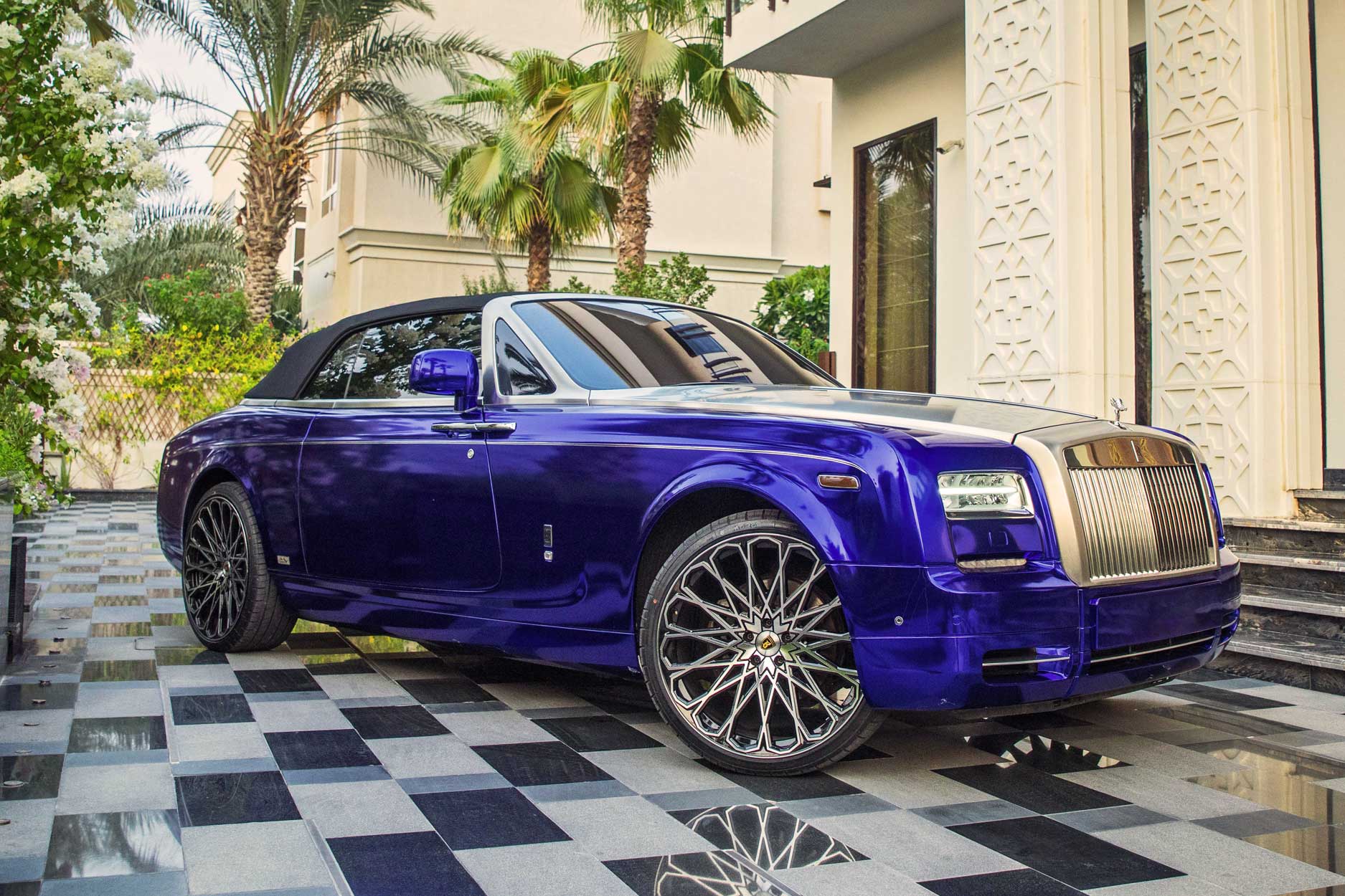 rolls_royce_phantom_drophead_gallery_front_quarter_money_shot