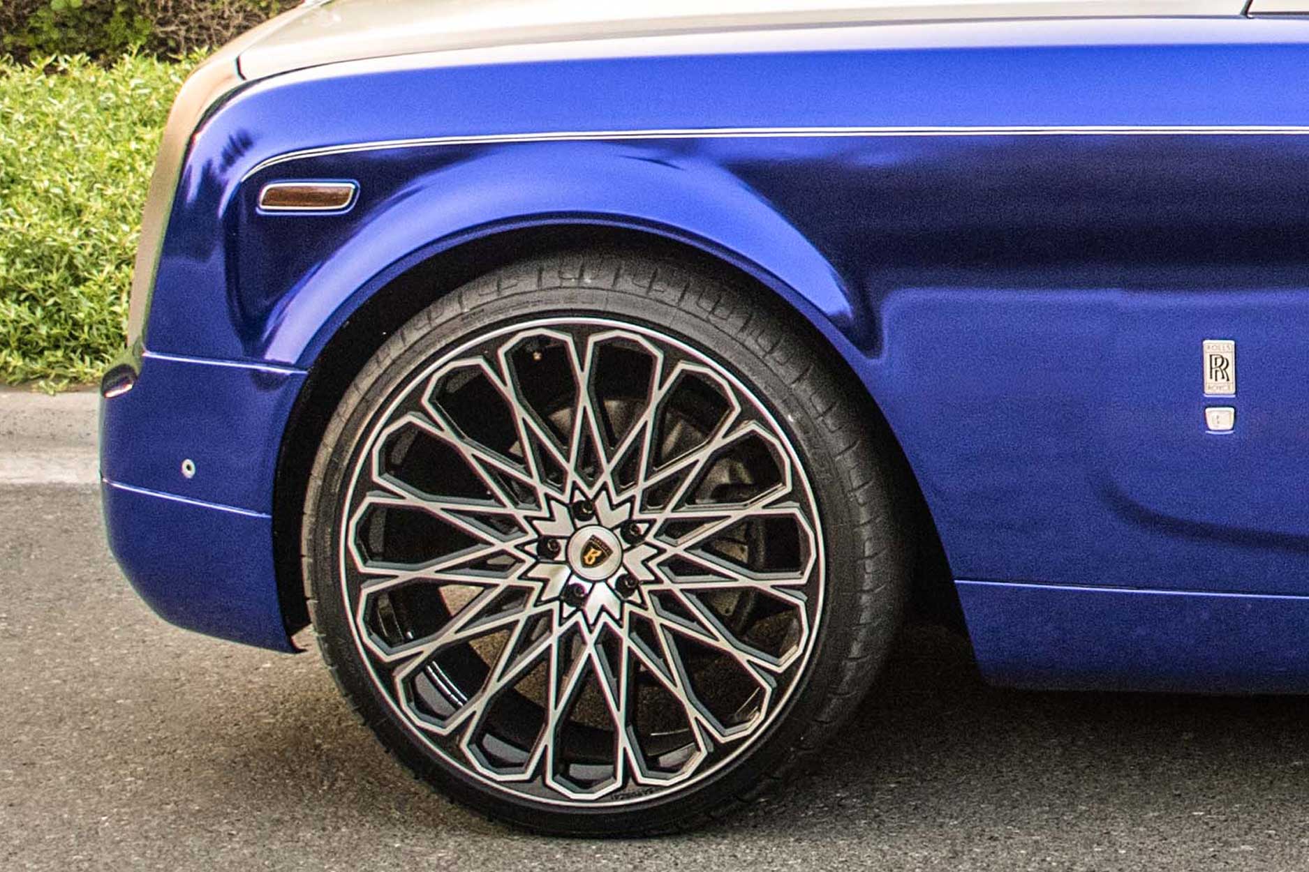rolls_royce_phantom_drophead_gallery_wheel_detail